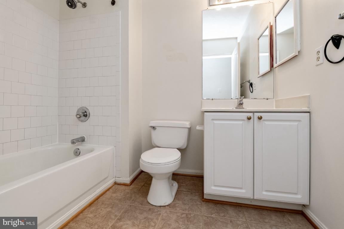 9319 Ridings Way Laurel, MD 20723 - Photo 28 of 44 Hall bath