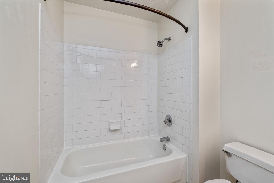 9319 Ridings Way Laurel, MD 20723 - Photo 29 of 44 Hall bath