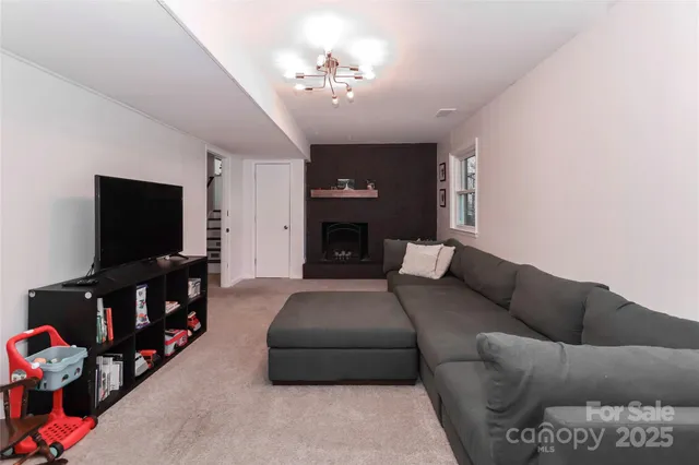 $500,000 | 4236 Folkston Drive, Charlotte, NC 28205