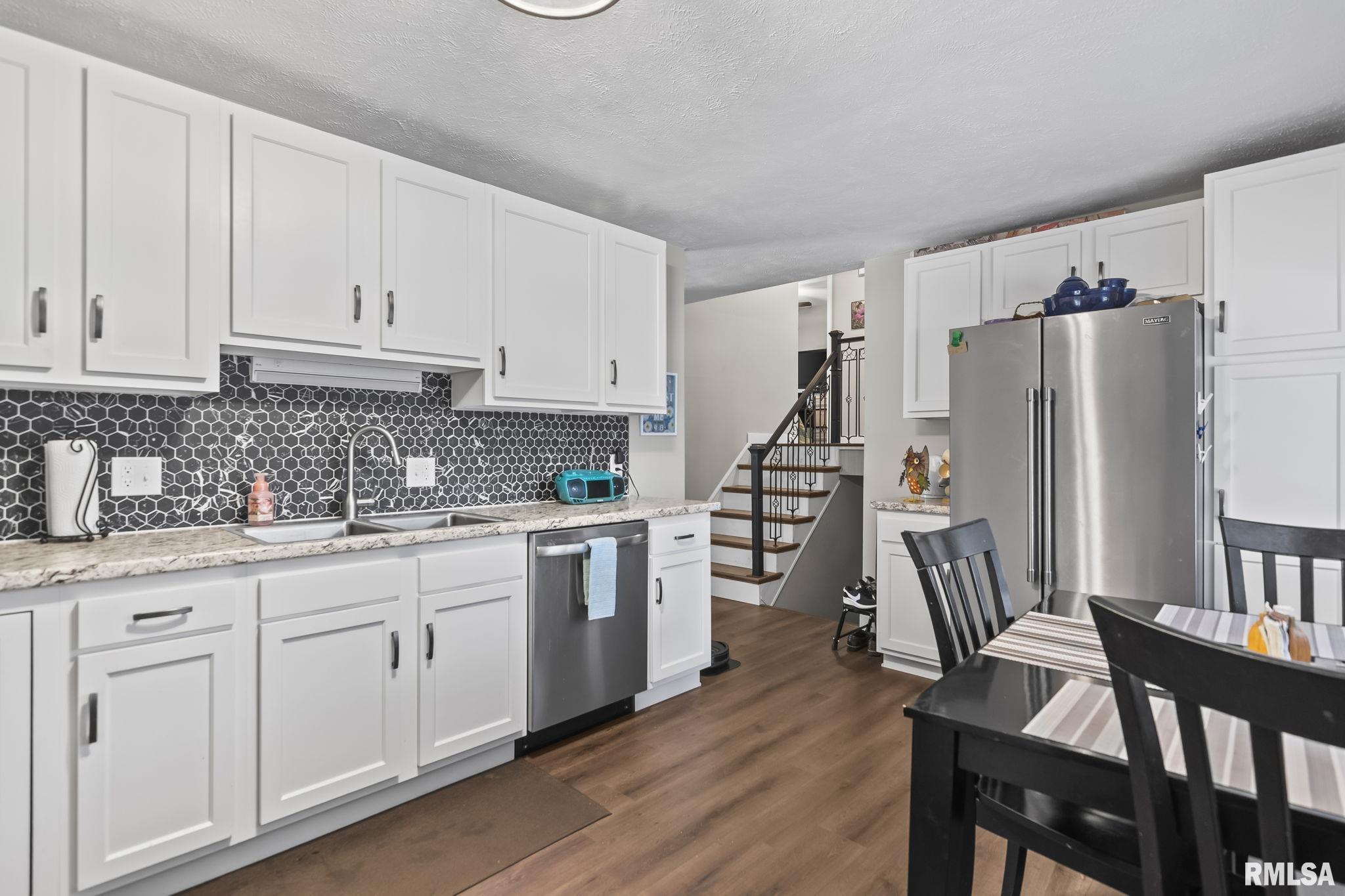 101 West Hawkeye Way Springfield, IL 62707 - Photo 13 of 35