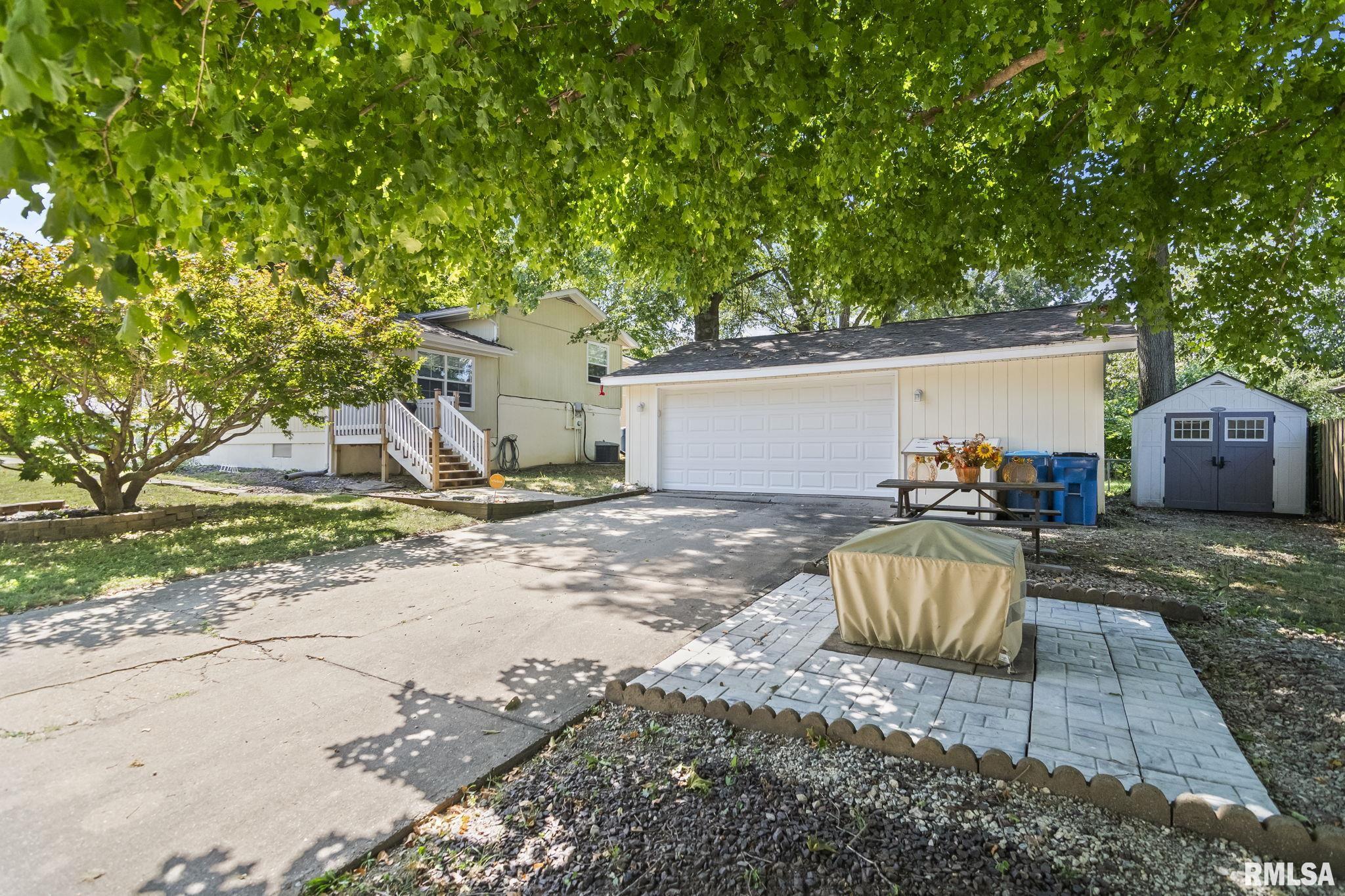 101 West Hawkeye Way Springfield, IL 62707 - Photo 33 of 35