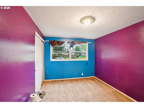 $425,000 | 907 Southeast 179th Avenue, Portland, OR 97233