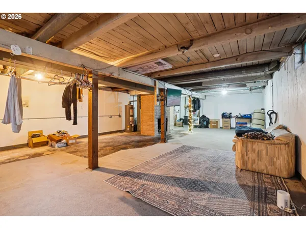$425,000 | 907 Southeast 179th Avenue, Portland, OR 97233