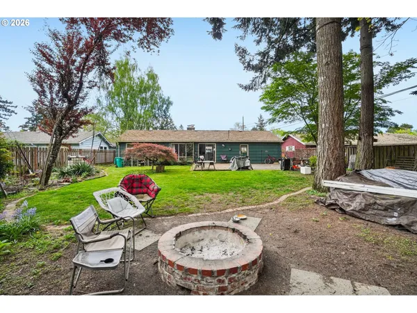 $425,000 | 907 Southeast 179th Avenue, Portland, OR 97233
