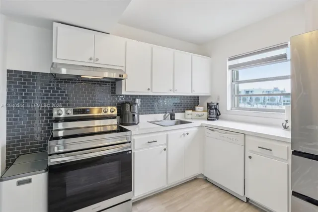 $3,600 | 1345 West Avenue, Unit 304, Miami Beach, FL 33139