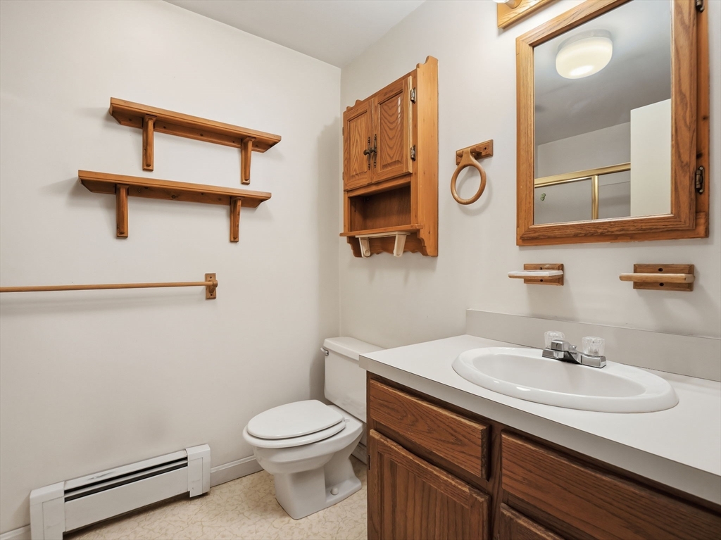 100 Roper Street, Unit D Lowell, MA 01852 - Photo 17 of 38
