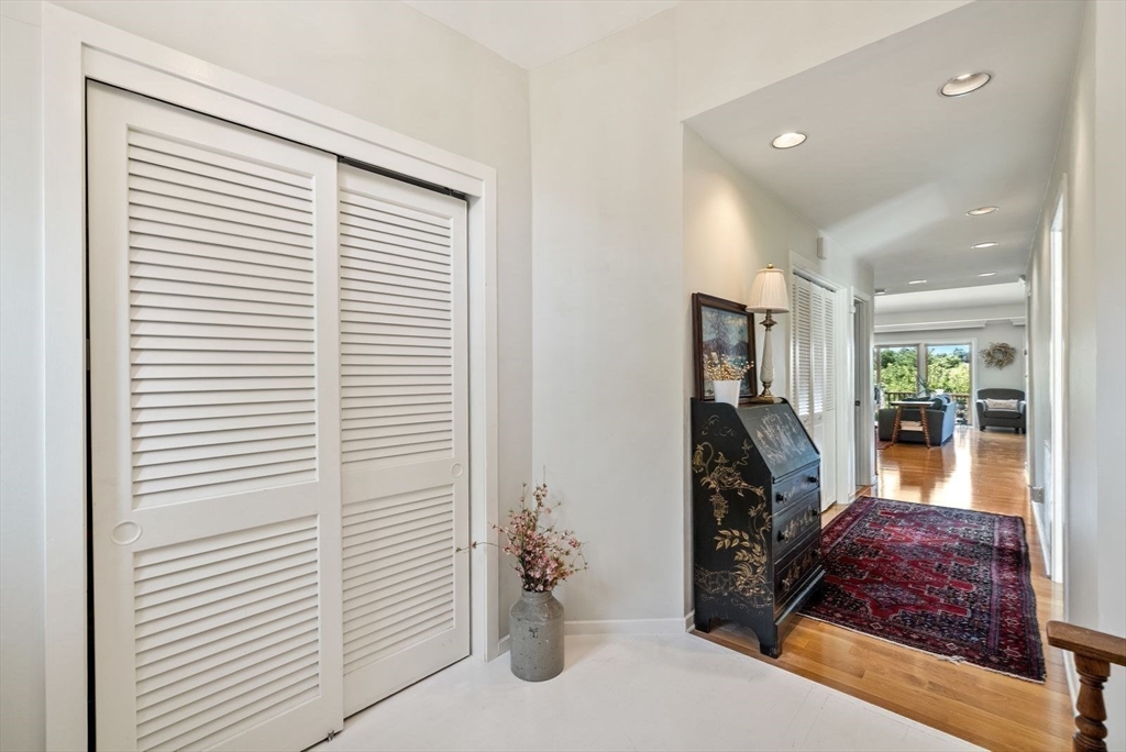 85 Algonquin Road, Unit 85 Chestnut Hill, MA 02467 - Photo 10 of 42