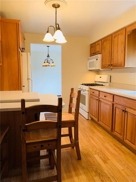 942 Hulton Road Verona, PA 15147 - Photo 5 of 22 Gallery Image 5