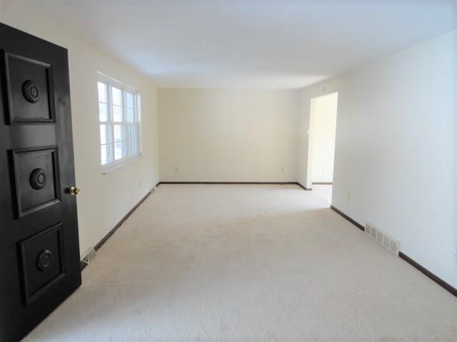 942 Hulton Road Verona, PA 15147 - Photo 6 of 22 Gallery Image 6
