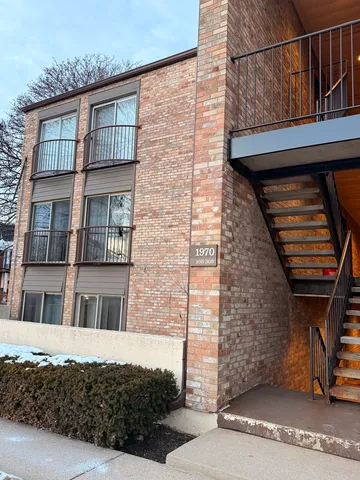 $1,400 | 1970 Cherry Lane, Unit 306, Northbrook, IL 60062