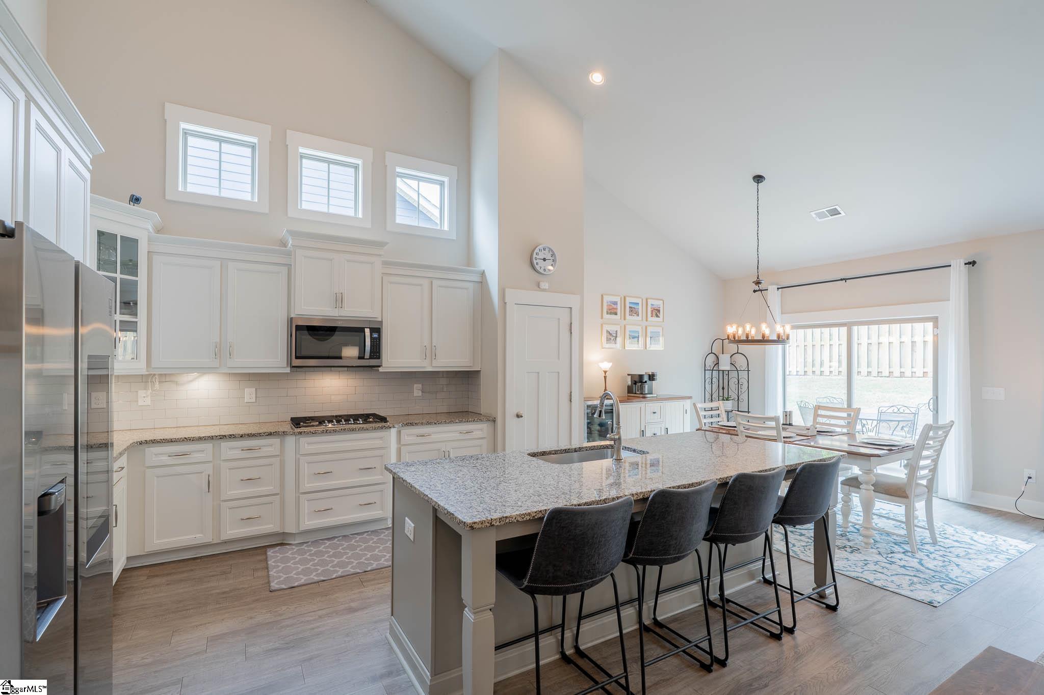 100 Ravencrest Court Simpsonville, SC 29680 - Photo 5 of 31