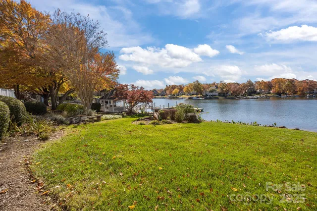 $2,495,000 | 21307 Norman Shores Drive, Cornelius, NC 28031