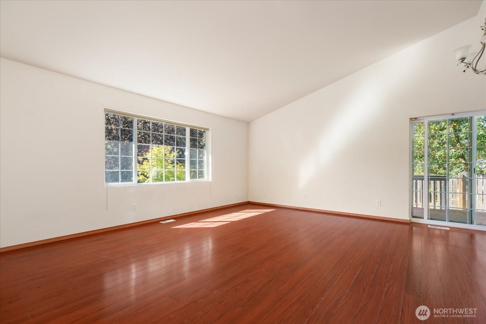 4903 Reindeer Road Freeland, WA 98249 - Photo 6 of 33 Gallery Image 6