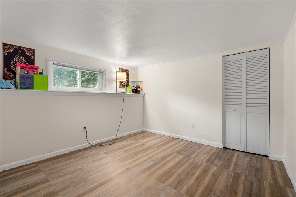 14 Richard Road Medway, MA 02053 - Photo 17 of 32 Gallery Image 17
