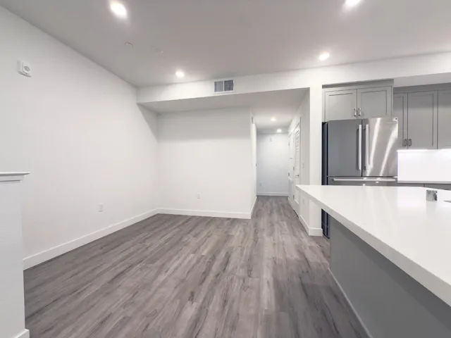 $5,000 | 1303 Besra Terrace, Unit 7, Sunnyvale, CA 94087