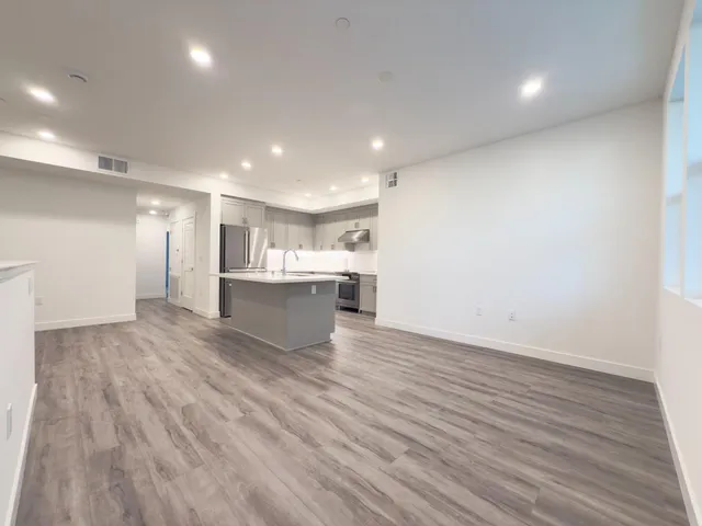 $5,000 | 1303 Besra Terrace, Unit 7, Sunnyvale, CA 94087