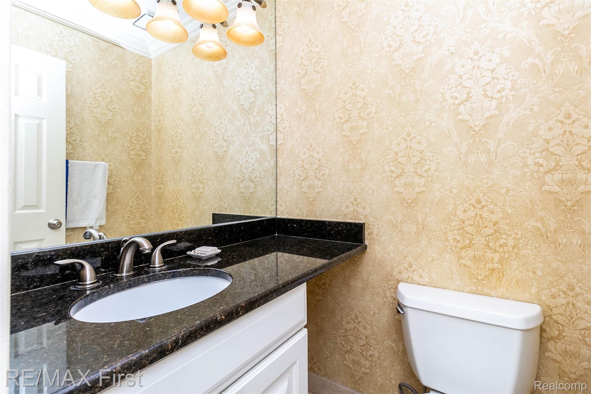 283 Whitney Drive Rochester, MI 48307 - Photo 29 of 56 d18.jpg