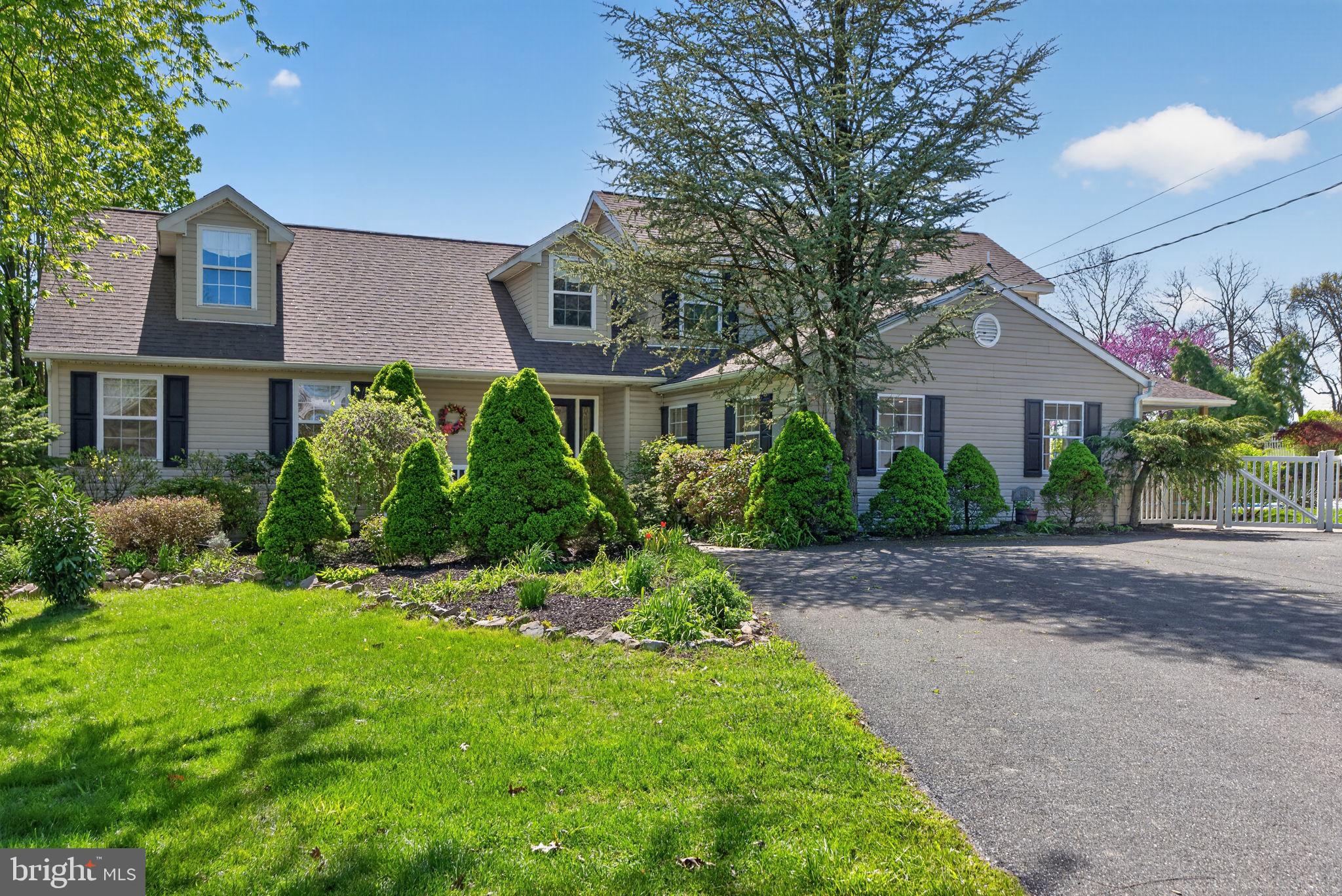 1135 Myrtle Road Walnutport, PA 18088 - Photo 2 of 68