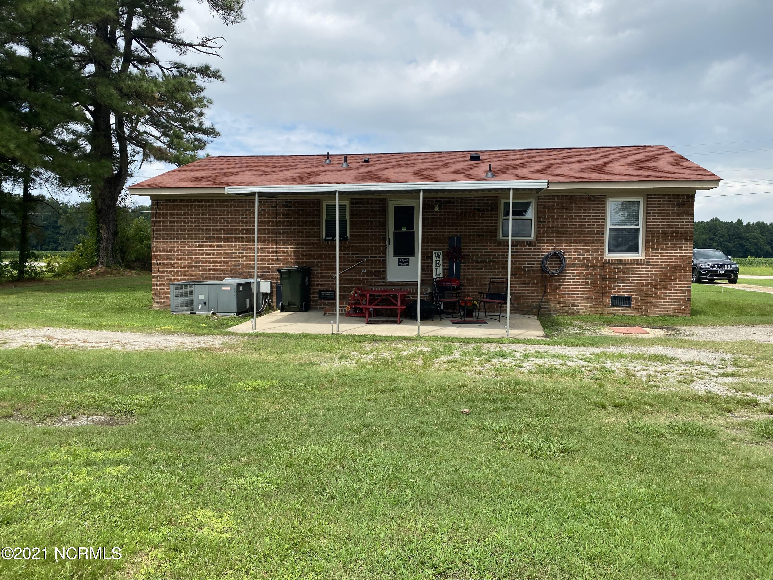 4456 Rosebud Church Road Wilson, NC 27893 - Photo 2 of 16 DDAE0E13-13A2-46B1-A3E2-4BB9310376ED