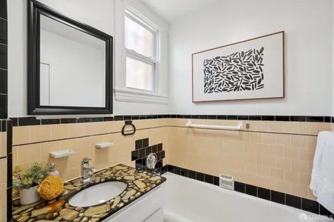 $998,000 | 423 Lakeview Avenue, San Francisco, CA 94112