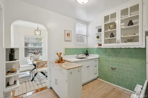 $998,000 | 423 Lakeview Avenue, San Francisco, CA 94112