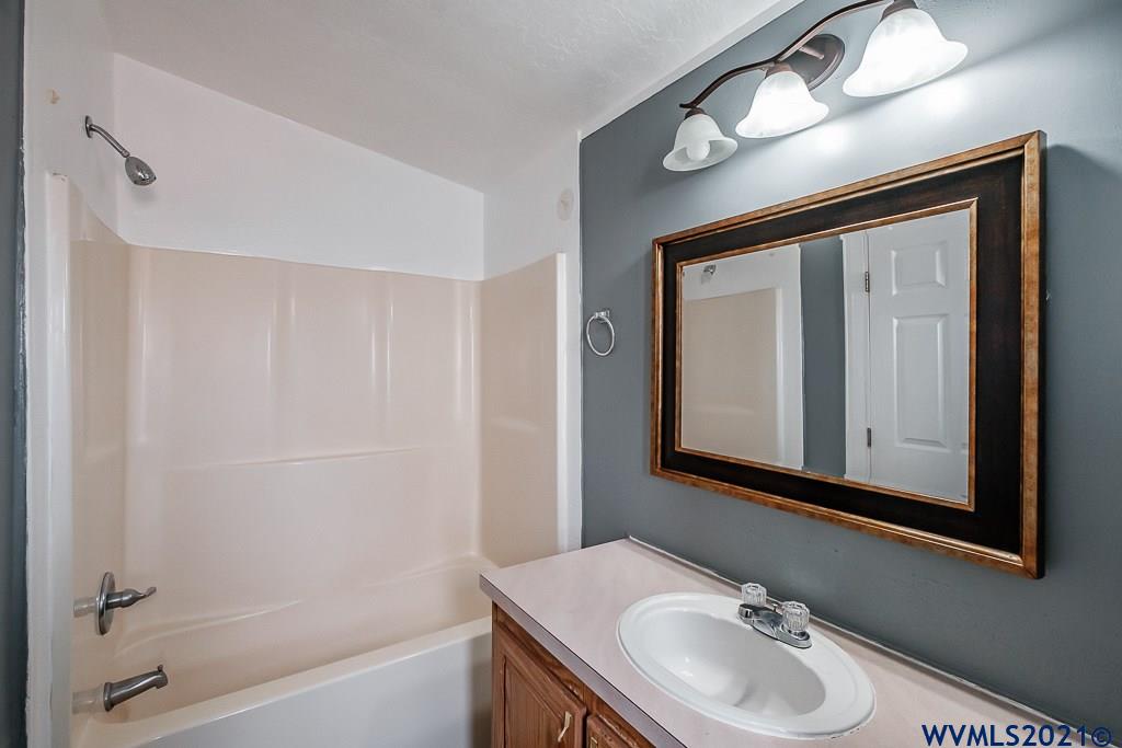 5127 Silver ( Loop, Unit 82 Salem, OR 97305 - Photo 19 of 39