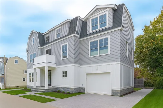 $3,500,000 | 6 Sharon Court, Newport, RI 02840