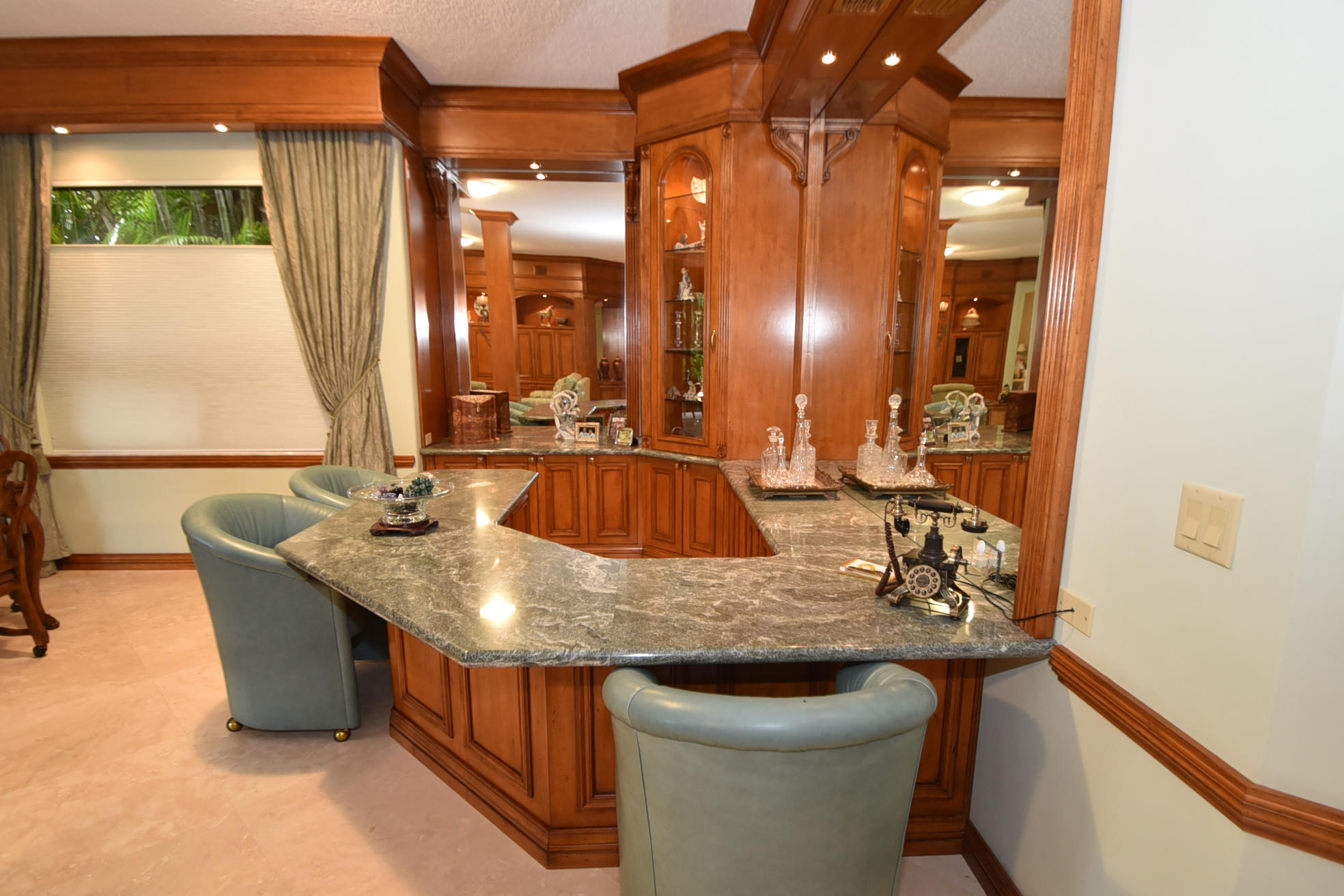 21175 Clubside Drive, Unit D Boca Raton, FL 33434 - Photo 8 of 42 DSC_2525