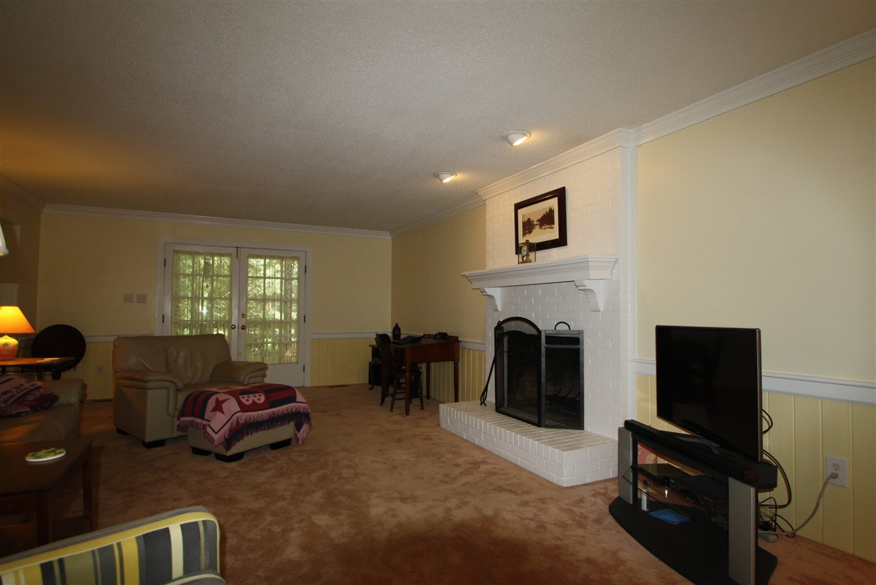 8624 Langtree Lane Raleigh, NC 27613 - Photo 7 of 25 Den/Family/Great Room