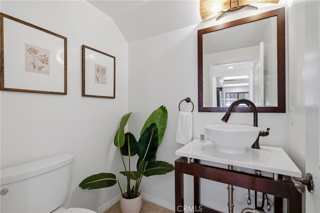 1429 Valley View Road, Unit 32 Glendale, CA 91202 - Photo 16 of 35