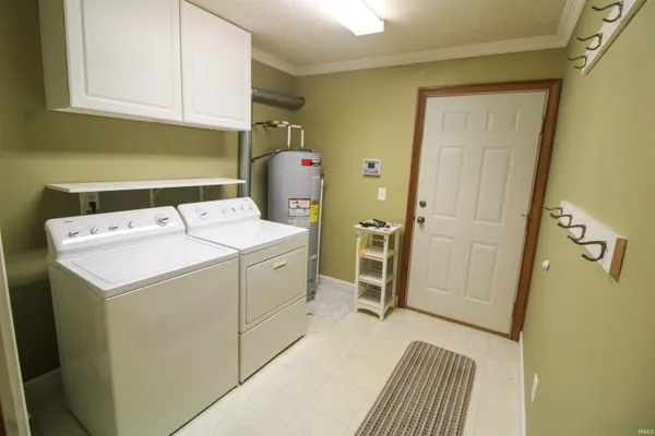 16412 Gordon Lane, Leo, IN 46765