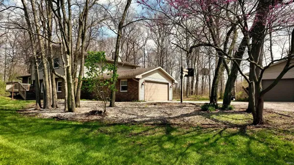 16412 Gordon Lane, Leo, IN 46765