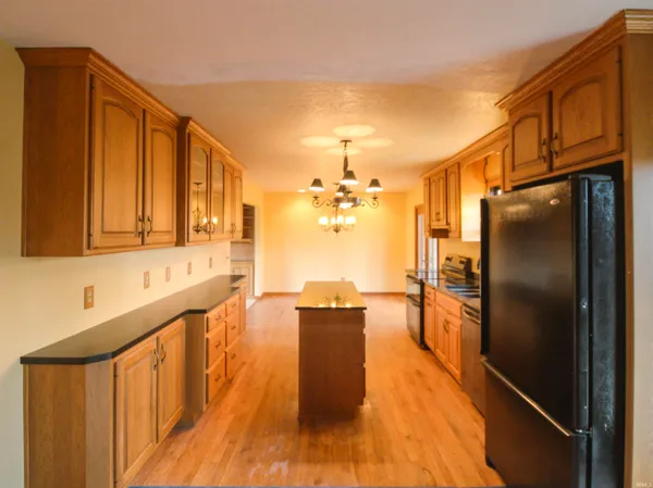 16412 Gordon Lane, Leo, IN 46765