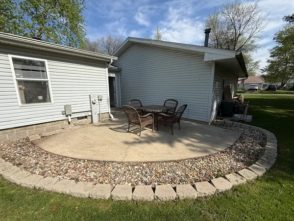 $180,000 | 102 South Morgan Street, Odell, IL 60460