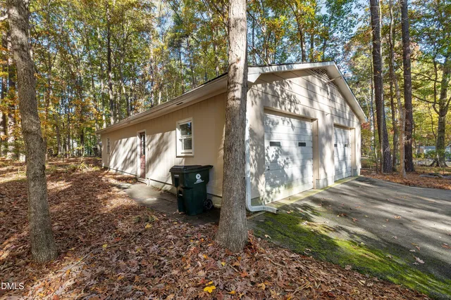 a view of a back yard of the house