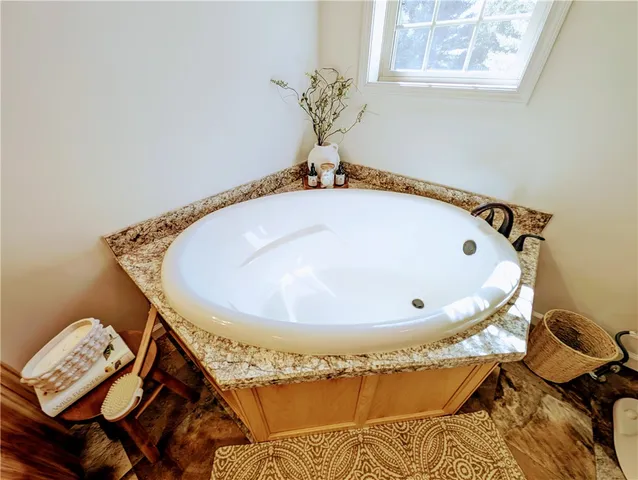 $425,000 | 35 School House Lane, Oneonta, NY 13820