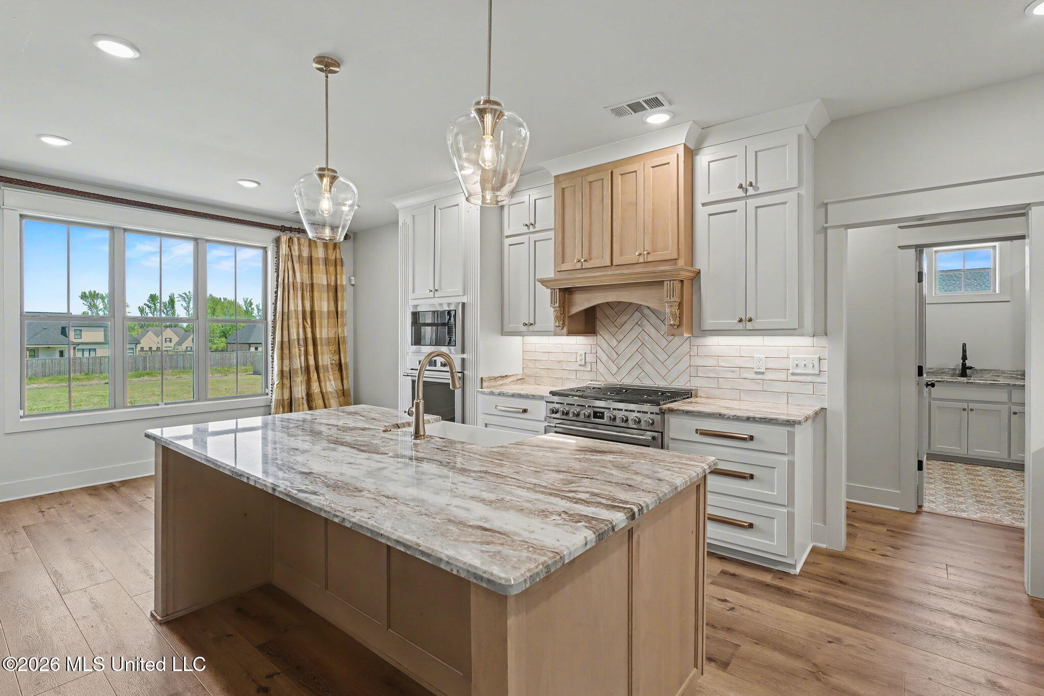 5090 Camp Crossing Hernando, MS 38632 - Photo 12 of 46 Kitchen
