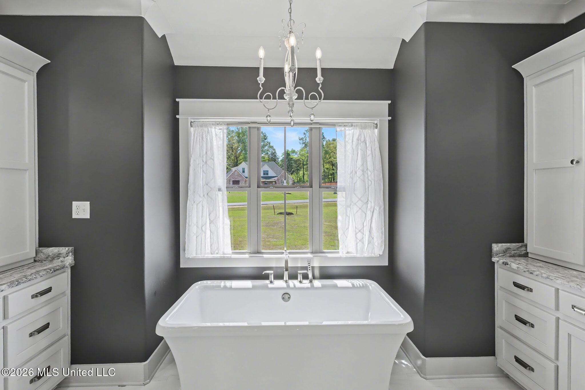 5090 Camp Crossing Hernando, MS 38632 - Photo 21 of 46 Primary Bathroom