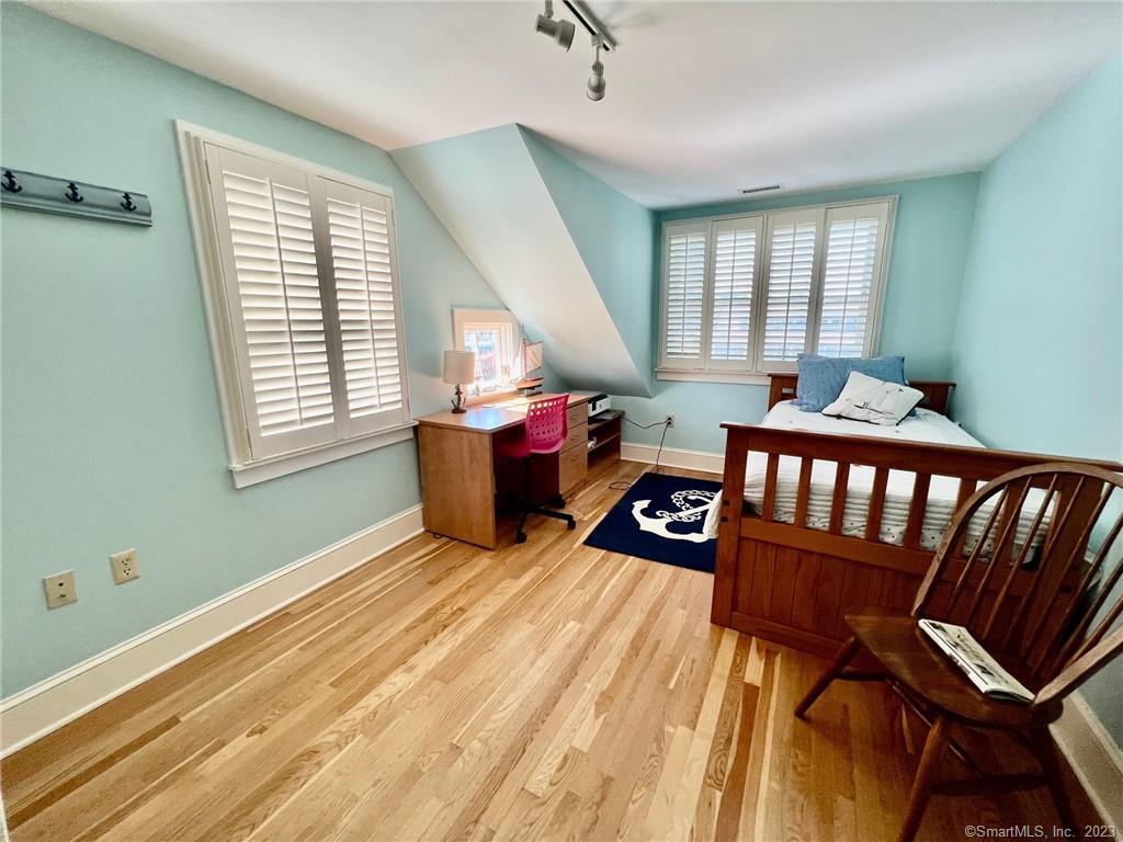 146 Middle Beach Road Madison, CT 06443 - Photo 15 of 26