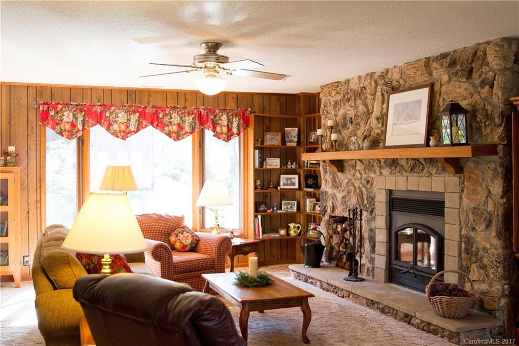 197 Panther Ridge Road Brevard, NC 28712 - Photo 5 of 24 Gallery Image 5