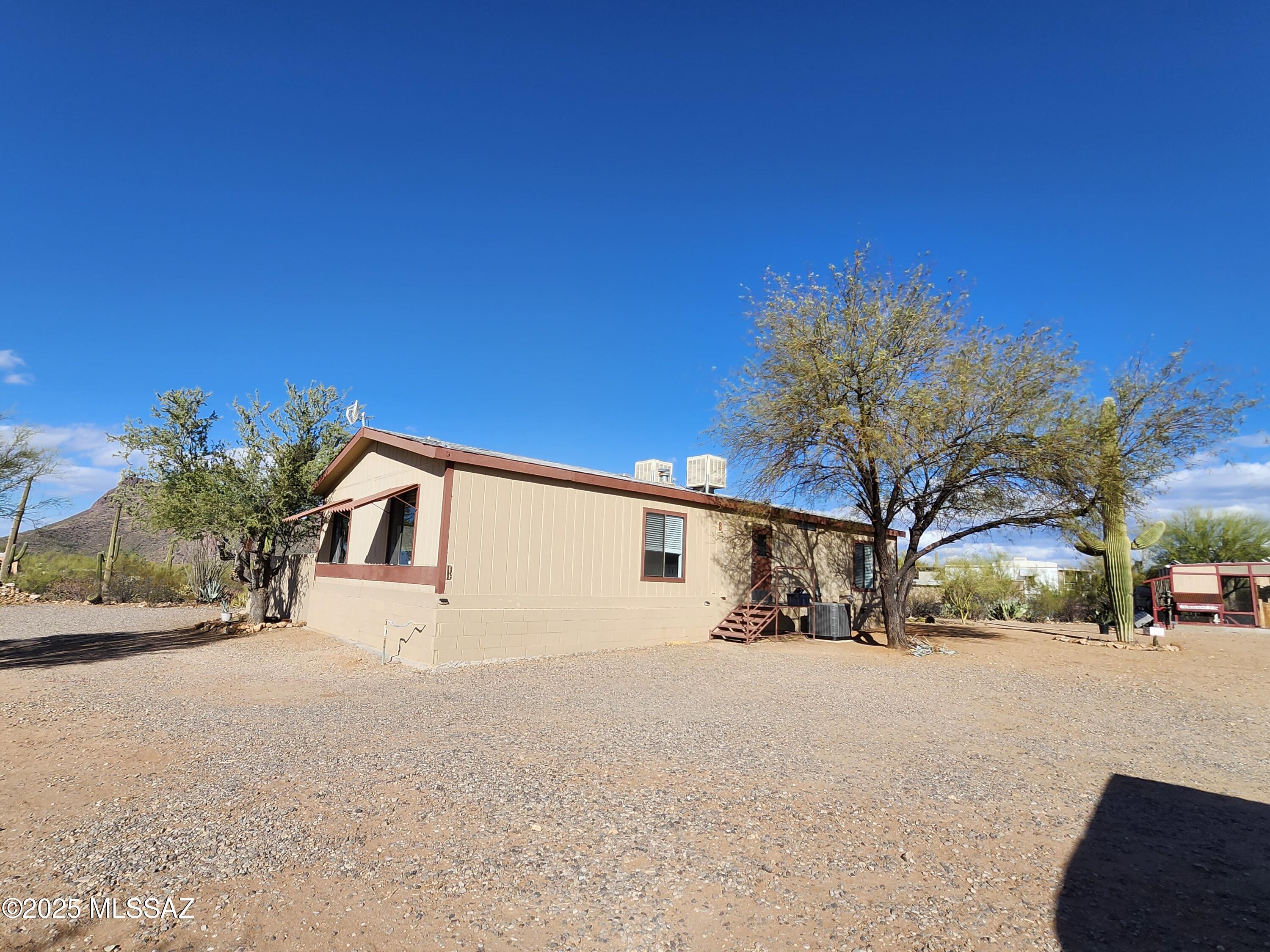 9800 West Picture Rocks Road, Unit B Tucson, AZ 85743 - Photo 3 of 32