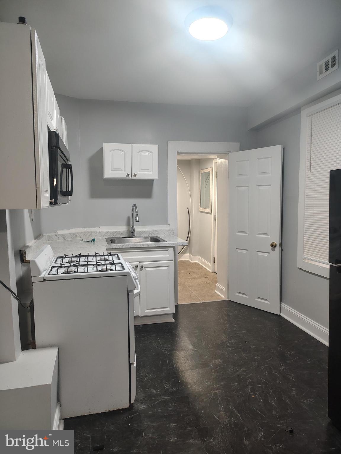 1114 North Bond Street, Unit 1 Baltimore, MD 21213 - Photo 6 of 7