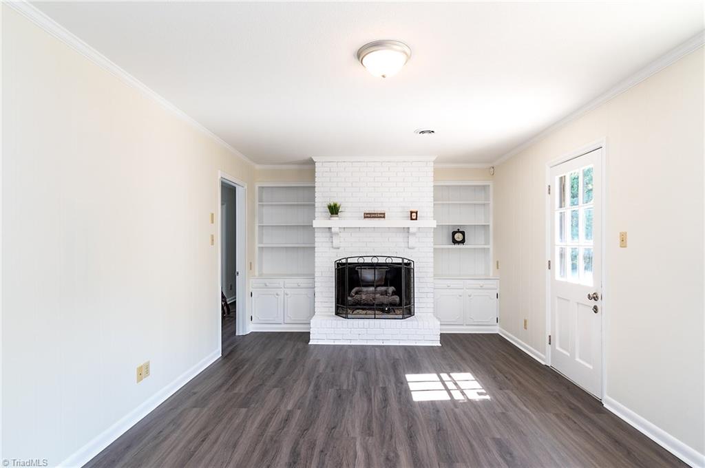 6860 Holts Store Road Burlington, NC 27215 - Photo 8 of 30 Gallery Image 8