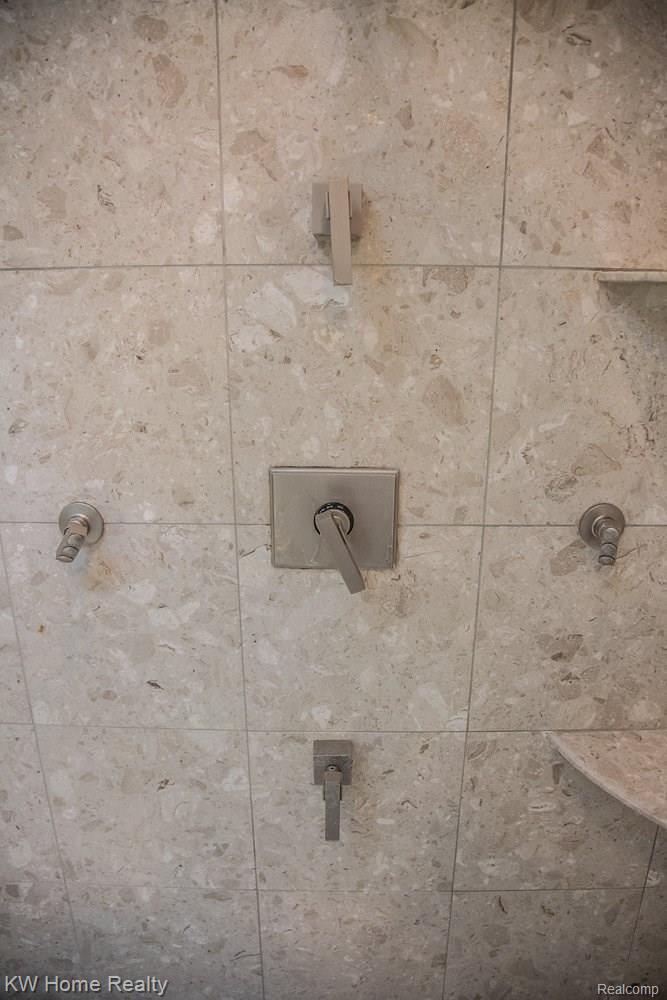 4281 Echo Road Bloomfield Hills, MI 48302 - Photo 14 of 62 IMG_0103.jpg