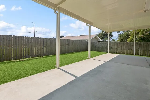 $269,000 | 2705 Pecan Drive, Chalmette, LA 70043