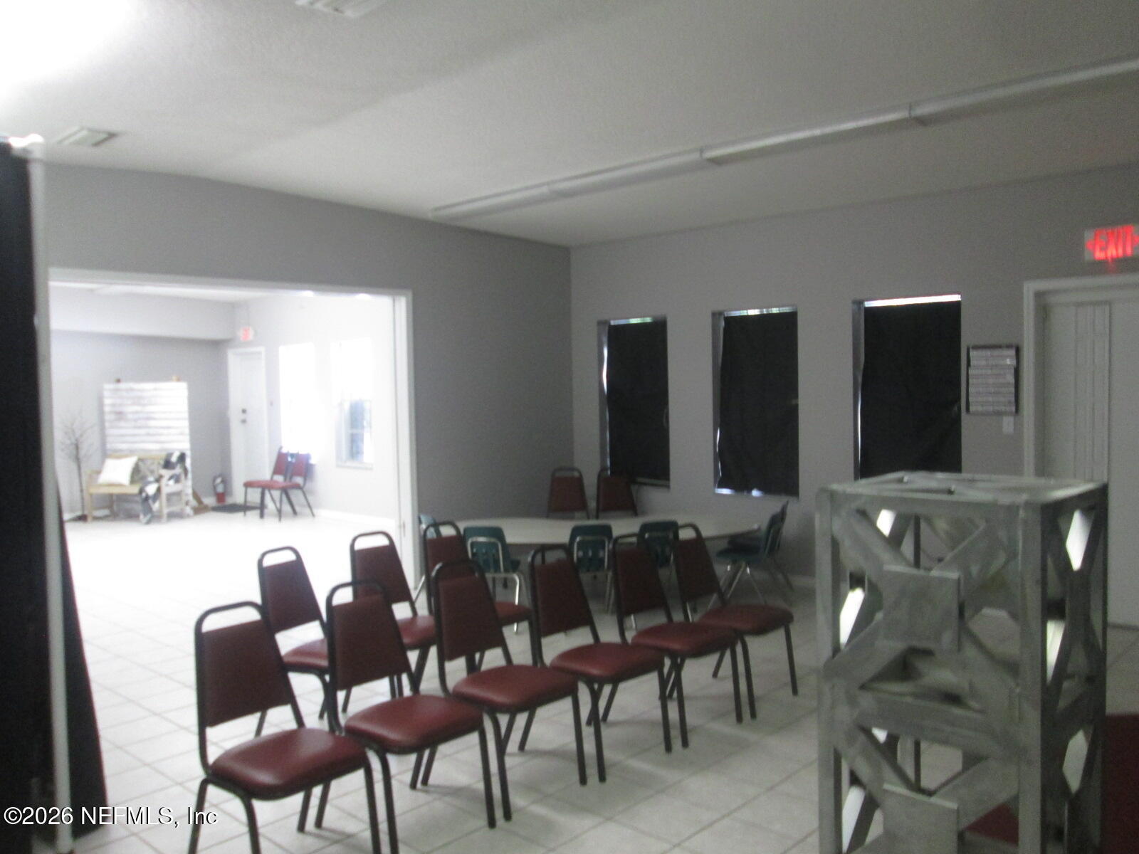 555 Highway 16 St. Augustine, FL 32084 - Photo 17 of 60 a view of a dining room with furniture