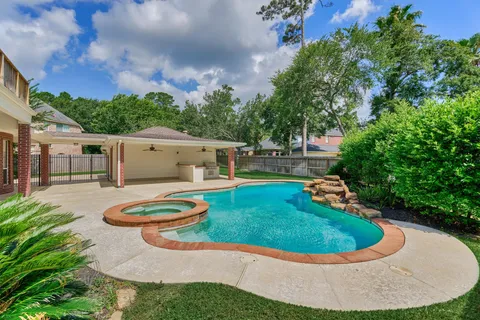 $625,000 | 6610 Glenhill Drive, Spring, TX 77389