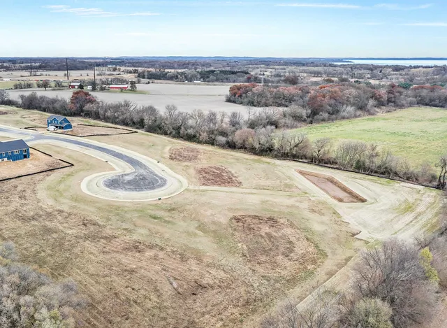 $119,900 | Lot 8 Hawks View, Edgerton, WI 53534