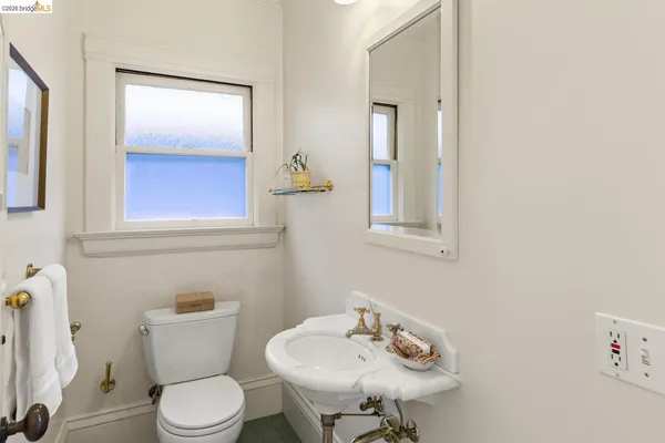 $2,995,000 | 2520 Russell Street, Berkeley, CA 94705