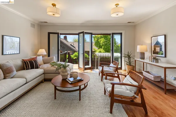 $2,995,000 | 2520 Russell Street, Berkeley, CA 94705